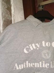 Grey Graphic Print Sweatshirt