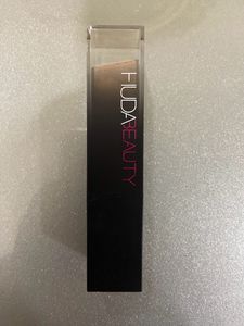 Huda Beauty Faux Filter Stick Foundation