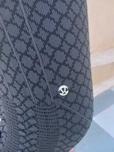 lululemon gym tight