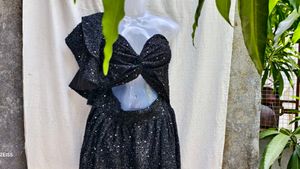 I. GORGEOUS BLACK PARTY GOWN
