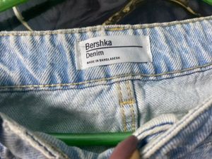 Light Wash Distressed Jeans