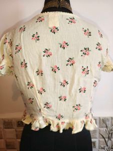 🎁Buy 1, Get 1 Free🎁 Size S/ M Floral Print Top