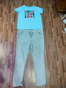 Cute &#39;Love&#39; Graphic Tee