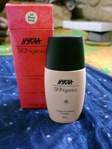 NYKAA SKINgenius Foundation
