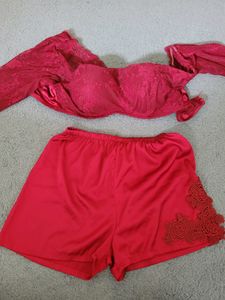 Bra W Sleeves &amp; Short Set