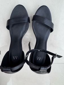 W- Black Heels