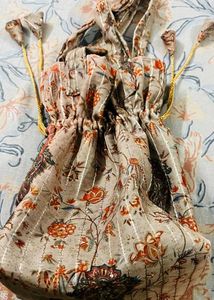 Floral Print Bag Potle Tip