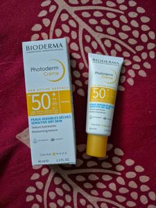 BiodermaPhotoderm Creme SPF PA Hydrating Sunscreen