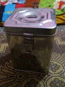 Metal Piggi Bank Or Locker