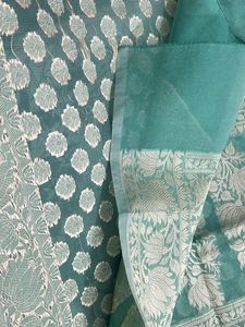 woven design Green Saree