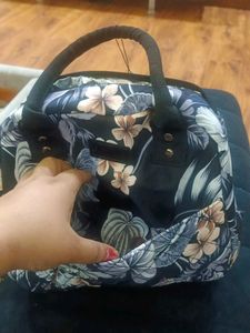 High quality Insulated Lunch Bags for all🥰