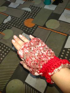 Handknit Gloves Finger Cut