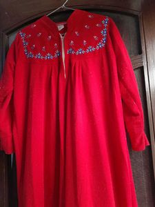 Fleece Embroidered nightgown