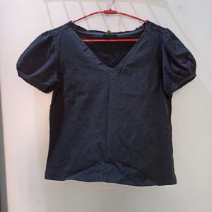 Puffed Sleeves Top