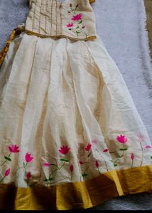 Pure Kasavu Cotton Top And Skirt