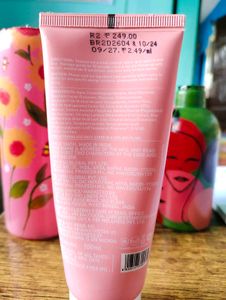 Dot And Key Watermelon Cooling Facewash