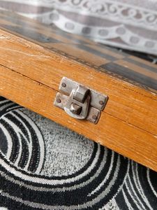 Foldable Wooden Chess Board With 32 Pawns