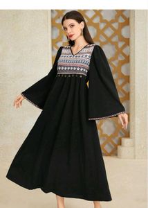TADKEE Women&#39;s Geometric Pattern V-Neck Bell Sleev
