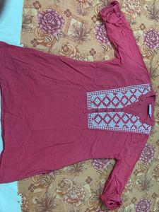 Get 3short Kurti