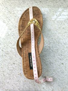 Women&#39;s Fancy Gold Wedges