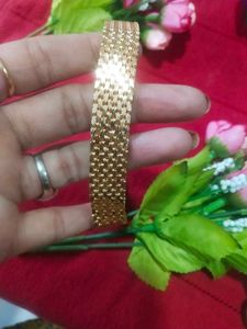 Tranding Men Or Boys Hand Breclet Gold
