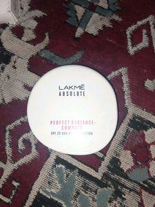 Lakme Absolute Perfect Radiance Compact