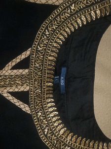 Ajio&#39;s Anarkali-Black With Gold Border