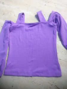 I'm Selling Beautiful Down Shoulder Top