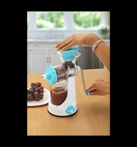 Mini Juicer - Manual Operation