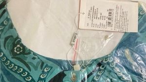 LABEL RITU KUMARFloral Print Crop Top with Skirt