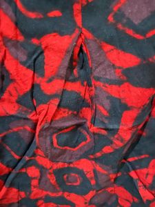 Red &amp; Black Printed Top