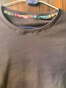 Black Cropped T-Shirt