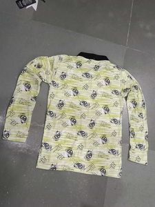 Boy&#39;s Outfit: Shirt &amp; Jeans
