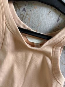 H&amp;M SOLID TANK TOP