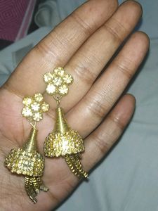 Golden Jhumke