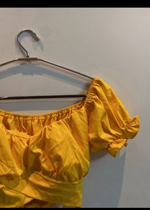 Lace Up Pullower Crop Top💛🍯