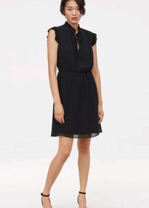H&M Ruffle Tie-up Dress