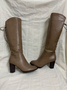 LEATHER LACE BACK BLOCK HEEL HIGH BOOTS