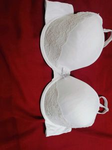🇳🇿💫💕 Beautiful White Lace Bra