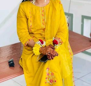 Haldi Wer Kurti Pent No Lupatta