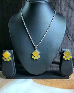 Monalisa Stone Necklace & Earring Set
