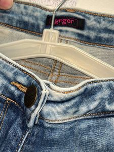 Women Distressed Jeans
