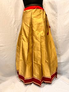 Long Choli Lehenga M Size.
