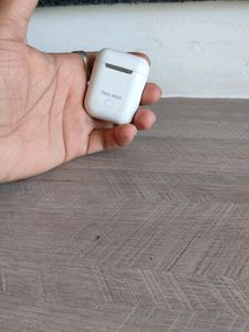 White Tws Airpods Not Working 🚫
