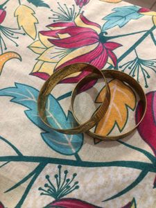 Set of 2 Gold-coloured Bangles