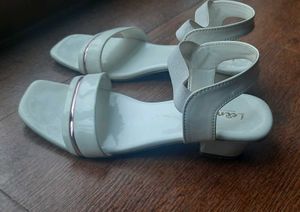 Used 4-5 Times White Slight Heels