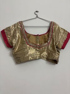 Elegant Pink &amp; White Saree