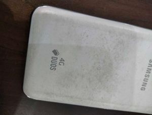 4G Samsung Galaxy J5 With Original Mi Charger