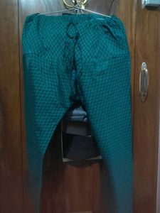 Green Textured Churidar Pants