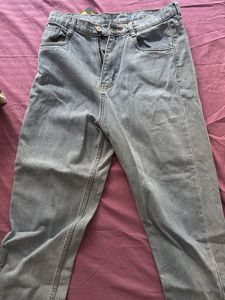 Light Wash Straight Leg Jeans